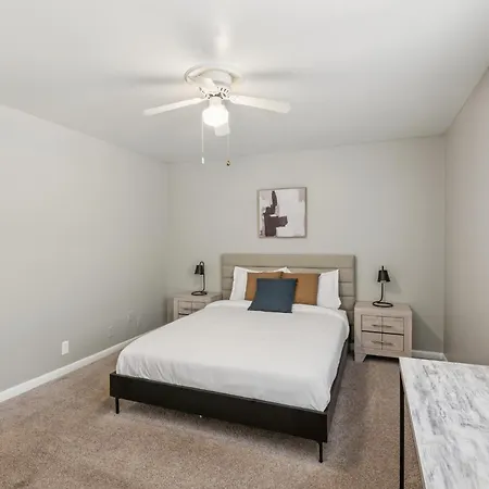 Jamestown B4 I Comfy 2 Bed 1 Bath
